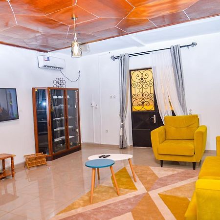 Appartement Meuble 2 Chambres Avec Salle De Bain - 1 Salon - 1E Cuisine - La Concorde - Quartier Nkomkana Яунде Экстерьер фото